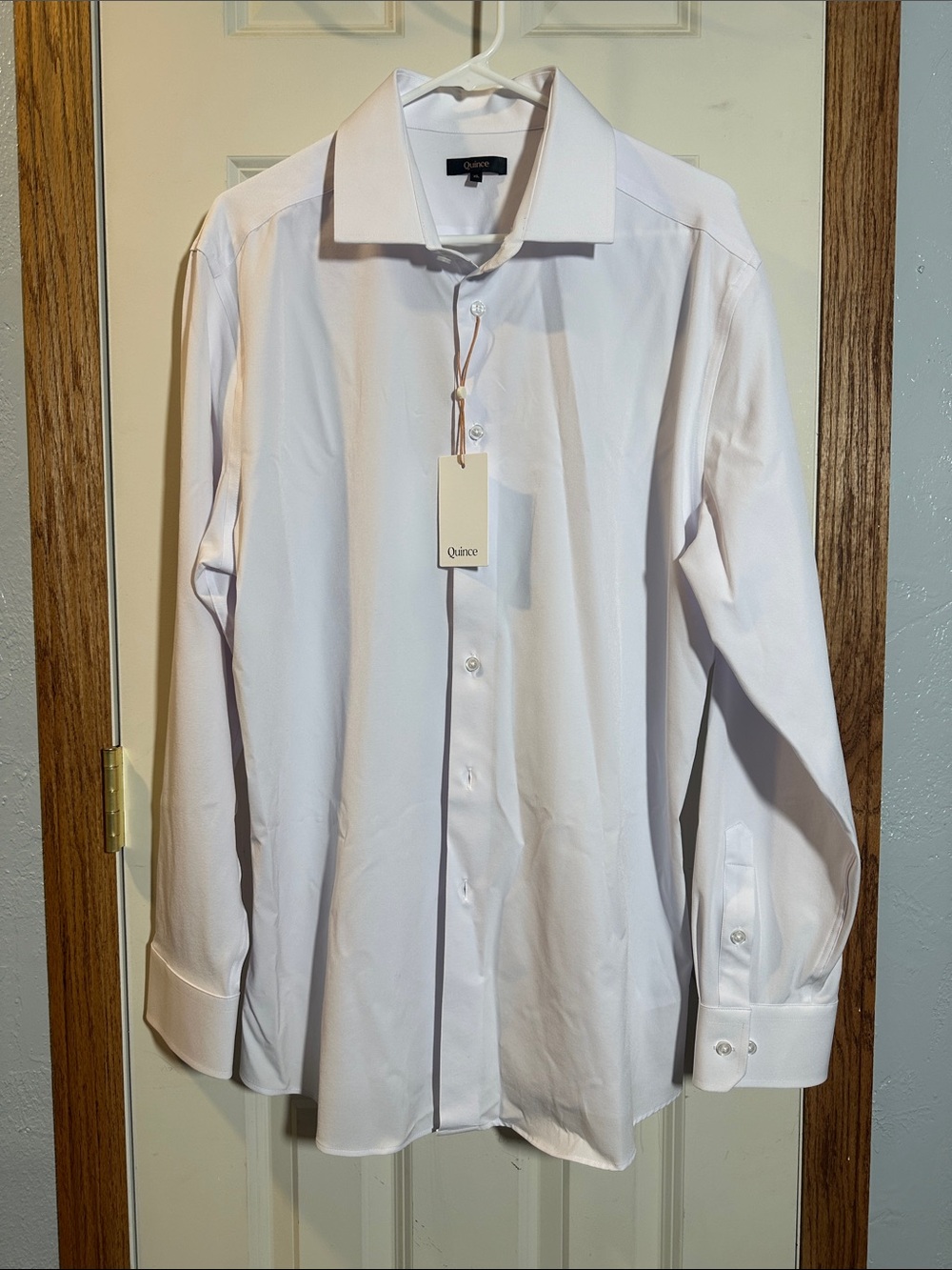 Quince Men's White Spread-Collar Dress Shirt